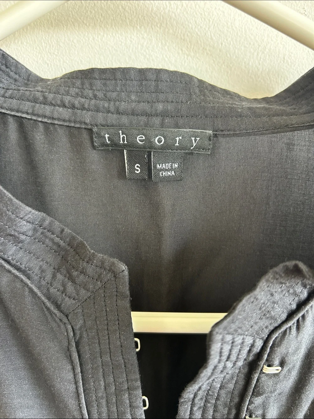 Theory gorgeous black